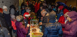 Weihnachtsmarkt-am-15-Dezember-2023-im-Gymnasium-Foto-Christian-Scholz-Bild-158